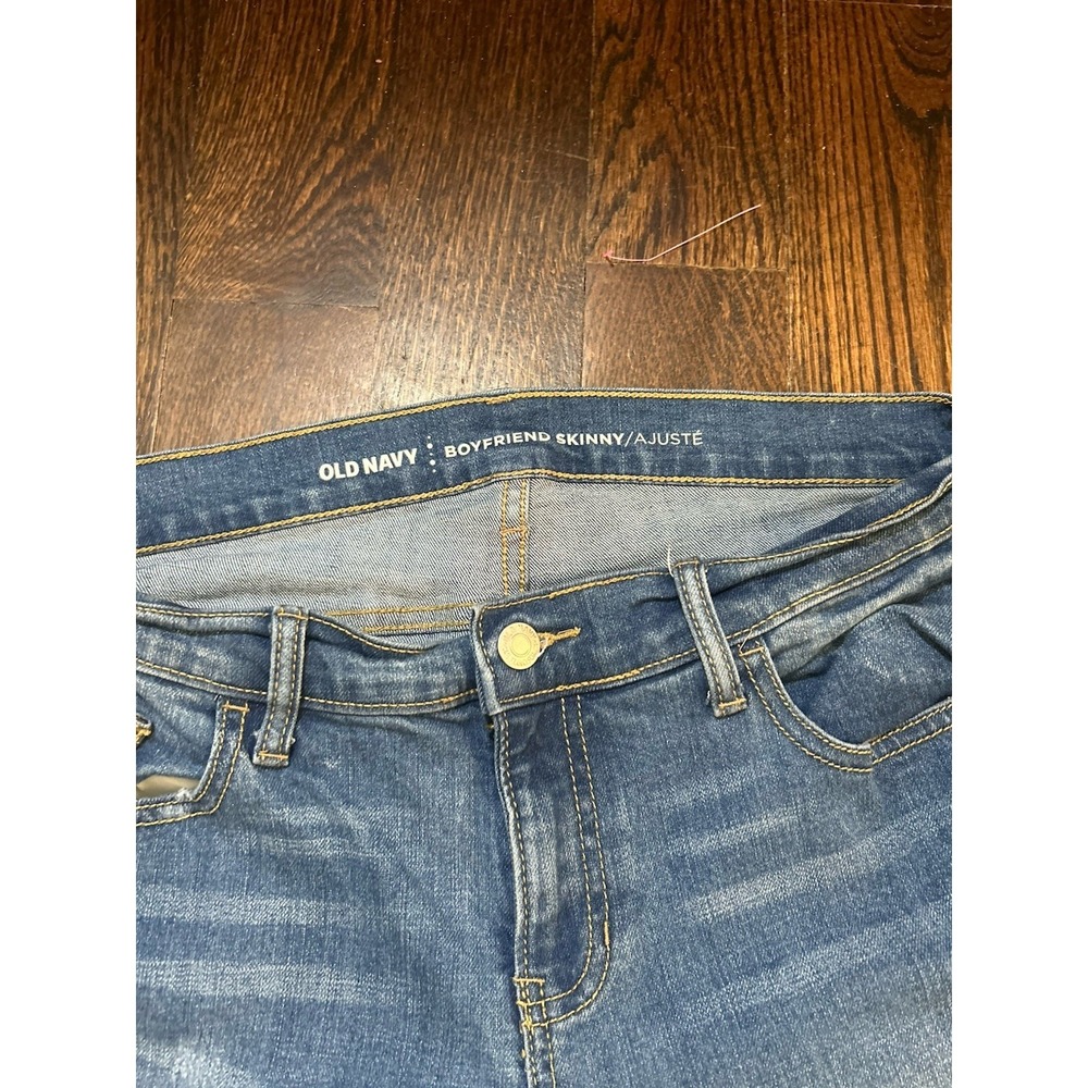 Old Navy Mid Rise Boyfriend Skinny Jeans Med Wash Cuffed Hem Size 8 - Picture 2 of 6